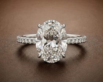 Anello di fidanzamento con moissanite ovale da 4 carati, solitario con pavé di diamanti, gioiello da sposa.
