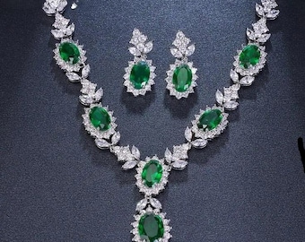 グリーンオーバルクリスタルブライダルジュエリーセット：ネックレスとドロップイヤリング
