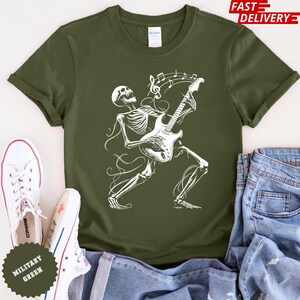 Camiseta con guitarra esqueleto: Camiseta gráfica de Halloween de banda de rock imagen 4