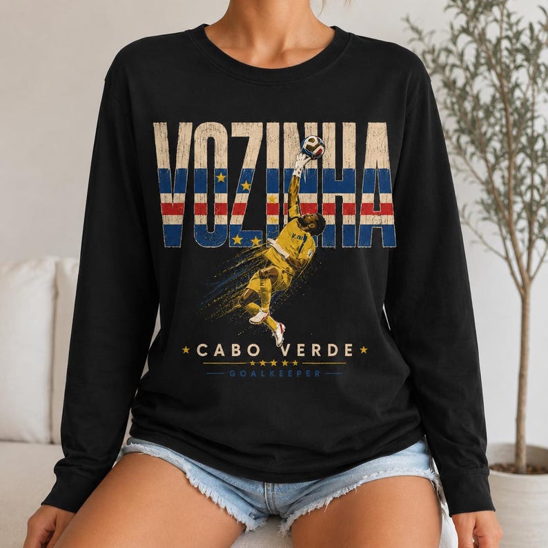 Koszulka Vozinha Cabo Verde Flag Save Action Vintage Mineral Wash Black Cotton, spersonalizowana koszulka dla kibica piłki nożnej w dużym rozmiarze, 3 opcje kolorystyczne zdjęcie 9