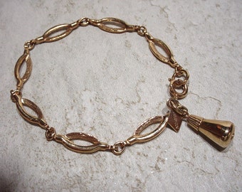 Vintage Gold Chain Bracelet, Loop Bracelet With Gold Charm Dangle, Sarah Coventry