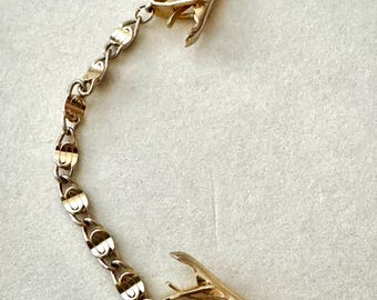 1950s Decorative Gold-tone Faux Pearl Sweater Clips w/ Chain