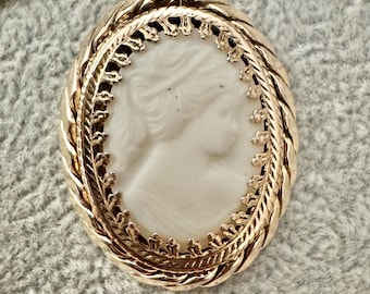 1970s Monet Brand Victorian Revival White Ceramic Cameo Pendant Necklace, Gold-tone