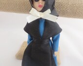 Vintage Amish Bobble Head Doll