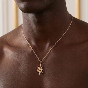 Sun Pendant Necklace Gold Stainless Steel – Vintage Chic Statement Jewelry, Celestial Couple Gift, Men Women Fashion Accessory