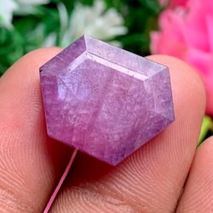 Rubin-Saphir-Scheibe, beidseitig stufengeschliffen, loser Edelstein, 17,40 ct, Größe 16 x 19 mm
