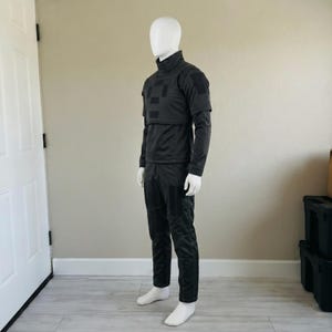 Star Wars Inspired Black Mandalorian Cosplay Costume Set | Mando Outfit. image 2