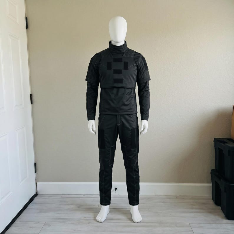 Star Wars Inspired Black Mandalorian Cosplay Costume Set | Mando Outfit. image 1