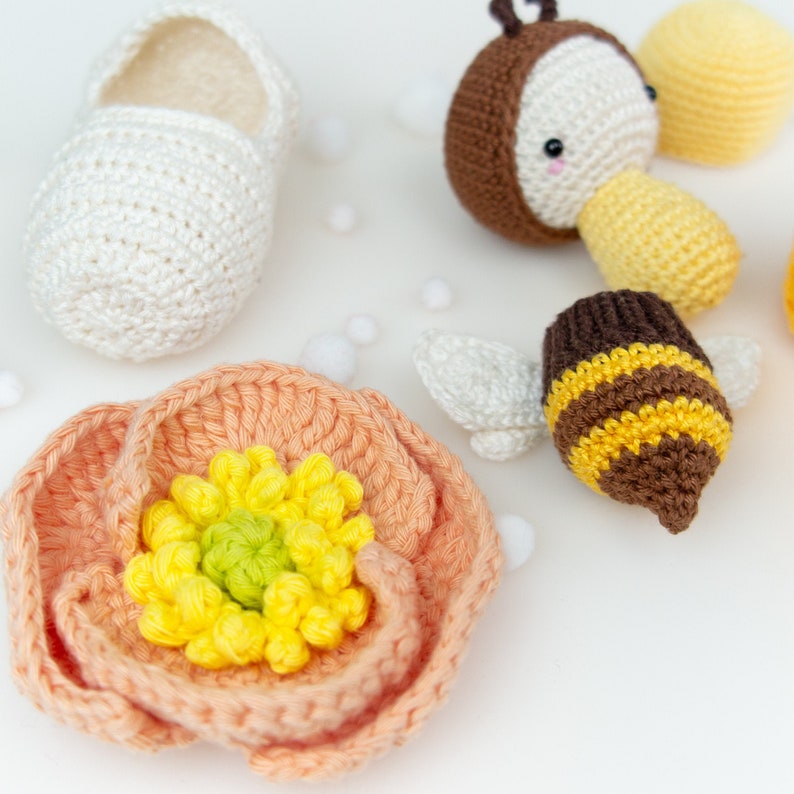 crochet kit lalylala BEE amigurumi diy life cycle honey bee, bumblebee, educational toy kindergarten, gift for beekeper, nature, animal image 6