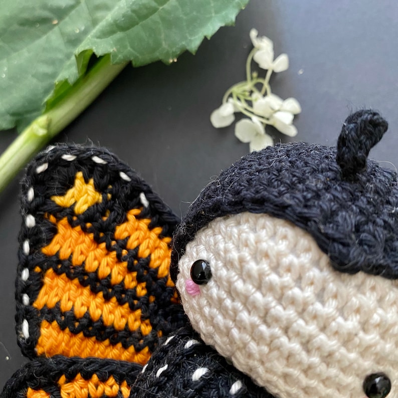 Crochet pattern MONARCH BUTTERFLY amigurumi diy caterpillar toy interchangeable wings, nature, summers, spring, baby rattle, download image 3