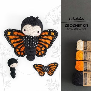 Conjunto de crochet lalylala MARIPOSA MONARCA Amigurumi DIY • mariposa de crochet naranja y negra, juguete de crochet, sonajero para bebé, naturaleza, verano, primavera