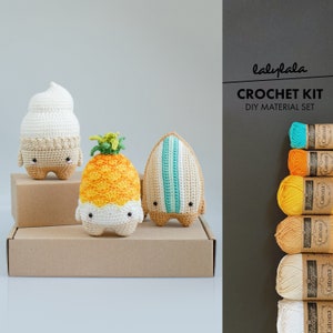lalylala HÄKELSET Sommer-Amigurumi Ananas, Surfbrett, Softeis zum Selbermachen, niedliche DIY Jahreszeiten Deko zum Häkeln auch für Anfänger