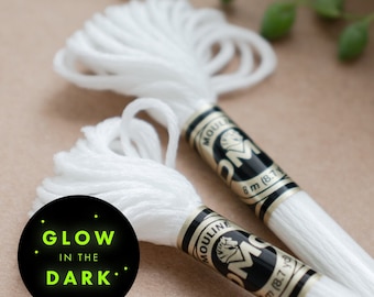 Glow in the Dark Yarn DMC E940 Mouliné Light Effects • white, fluorescent, neon green, embroidery floss, thread, crochet, sewing, halloween