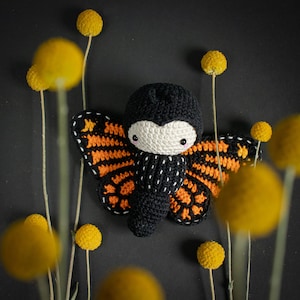 Crochet pattern MONARCH BUTTERFLY amigurumi diy caterpillar toy interchangeable wings, nature, summers, spring, baby rattle, download image 8