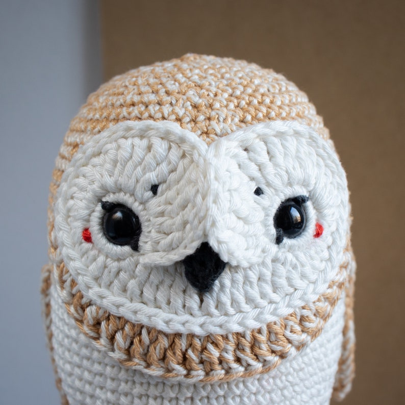 Ensemble au crochet hibou Olivia, lalylala Amigurumi boîte à musique chouette effraie avec souris, thème mélodie Hedwige, ensemble fait main au crochet animal, bébé, thème forêt image 8