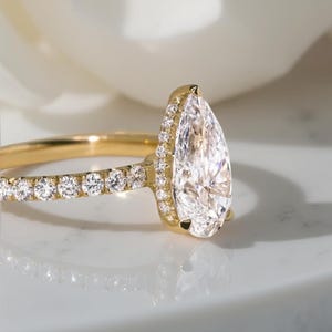 Peer geslepen moissaniet verlovingsring, 14K gouden effenen band halve eeuwigheid solitaire ring, minimalistische bruidsring, beloftering voor jubileumcadeau