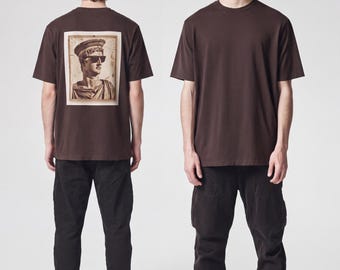 Vintage Roman Bust Tee | Classical Statue with Sunglasses Graphic Shirt | Retro Pop Art Streetwear T-Shirt | Edgy Museum Aesthetic Gift