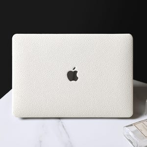 Custom White Litchi Grain Leather MacBook Case With Gold Initial, Cover for MacBook Air Pro 13 14 15 16 inch, 2026 MacBook Neo A18 Pro A3404