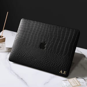 Black Crocodile Embossed Leather MacBook Case With Gold Foil, Cover for MacBook Air Pro 13 14 15 16 inch, 2026 MacBook Neo A18 Pro A3404