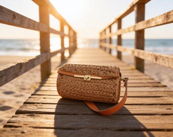 Matte orange tote bag with leather and gold inserts - crochet - 25x18x14 cm
