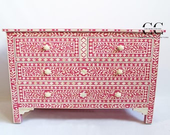 手作りの骨象嵌細工の引き出し付きチェスト（引き出し4段、ナイトスタンド付き）