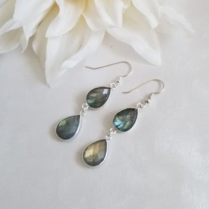 Labradorite Earrings, Labradorite Dangle Earrings, Crystal Drop Earrings, Statement Earrings, Gift for Her, Gemstone Earrings