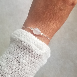 Moonstone Bracelet, Thin Gold Bracelet, Dainty Moonstone Bracelet, Gift for Her, Gemstone Bracelet, Moonstone Jewelry, Layering Bracelet