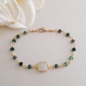 Emerald and Moonstone Bracelet, Boho Beaded Bracelet, Dainty Emerald Bracelet, Rosary Chain Bracelet, Raw Gemstone Bracelet, Gift for Her