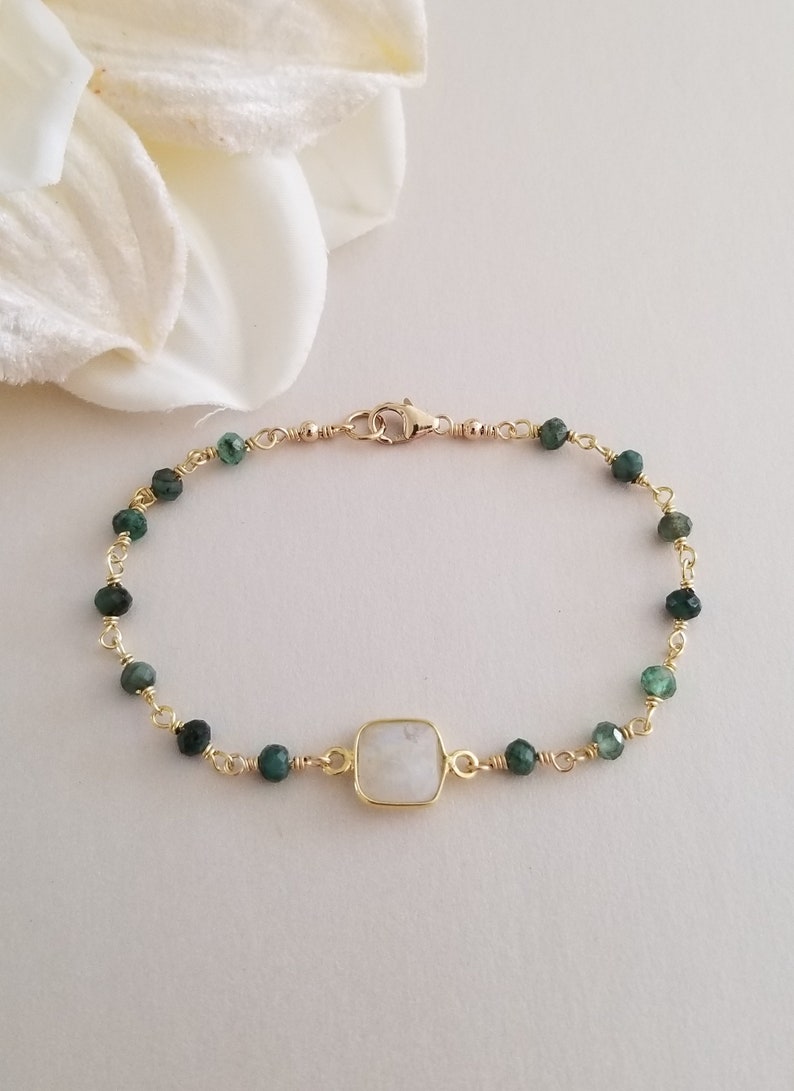 Emerald and Moonstone Bracelet, Boho Beaded Bracelet, Dainty Emerald Bracelet, Rosary Chain Bracelet, Raw Gemstone Bracelet, Gift for Her