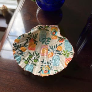 Decoupage Scallop Shell Dish – Coastal Ring Dish, Trinket Bowl, Pin Holder, Beach Jewelry Decor