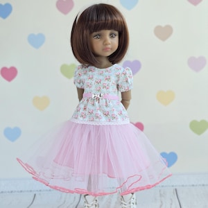 Vestito per la bambola Ruby Red Fashion Friends da 35 cm. Costume per bambola da collezione. Non adatto ai bambini.