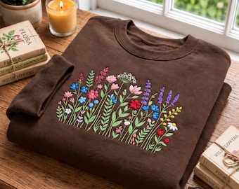 Geborduurd sweatshirt met aquarelprint van wilde bloemen, boho cottagecore bloemenprint top