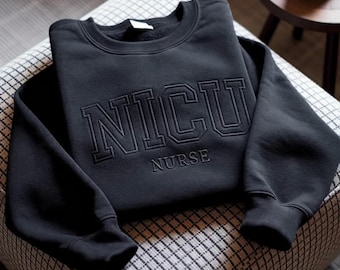 Broderad tröja för neonatal intensivvårdsavdelning, tröja för neonatalvårdsavdelning, tröja för neonatalvårdssjuksköterska, t-shirts, tröjor tillgängliga, ton-i-ton-skjorta