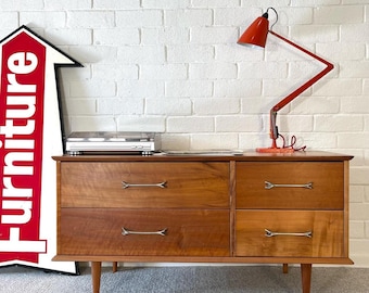 Aparador de madera maciza hecho a mano, aparador moderno de tamaño personalizado, consola de entrada y comedor, aparador de madera maciza personalizado: listones modernos