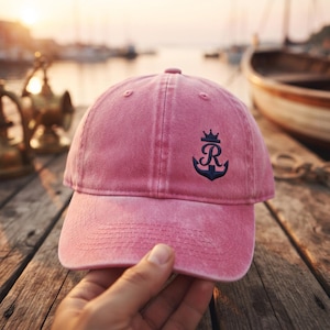 Pet met gepersonaliseerd kroon- en ankermonogram, baseballpet met initialen, pet voor vrijgezellenfeest, groepsgeschenk voor 40e verjaardag, pet voor reünie van oud-studenten