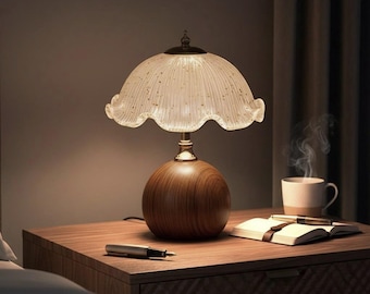 Lámpara de escritorio con forma de pétalos de flor, lámpara de mesa de ambiente cálido, decoración para el dormitorio, estética de cristal.