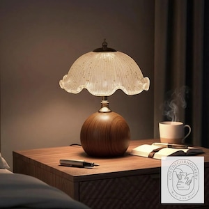 Vintage Aesthetic Table Lamp, Glass-Look Flower Petal Desk Lamp, Ambient Bedside Gift