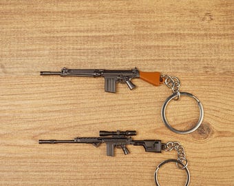 SA58 FAL Pistole Schlüsselanhänger: FPS Gun Zubehör Zinc Metal Waffe Miniatur Schlüsselanhänger Gamer Geschenk für Steampunk Shooter Fans