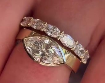 Set da sposa con diamanti sintetici taglio marquise East West da 3 carati, anello di fidanzamento con fascia spessa incastonata a castone in oro 14 carati, set di fedi nuziali eternity ovali