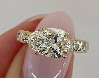 3 CT Ost-West-Birne geschnitten Labor gewachsen Diamant Verlobungsring , 14K Massivgold Flush Set Akzent Band Ehering moderne Zigeuner Set Versprechen Ring