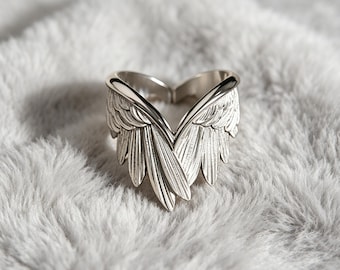 Angel wing open ring, adjustable size, unisex personalized ring, exquisite feather ornament.