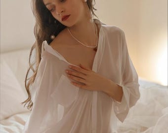 Camisón de gasa transparente para mujer, vestido de noche translúcido, pijama blanco con botones.