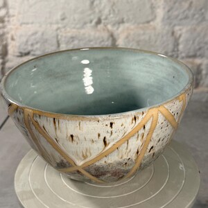 Handmade Ceramic Kanso Bowl – Minimalist Stoneware Bowl with Blue Glaze & Textured Surface – Modern Pottery Bowl – Unique Artisan Dish