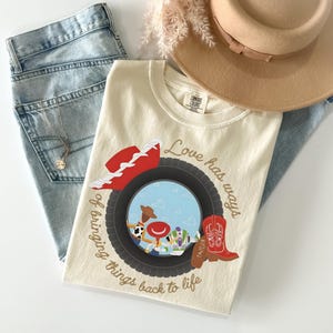 Vintage I Knew It I Knew You Shirt, TS and Toy Story 5 Friendship Shirt, Woody Buzz Lightyear Tee, Disneyland Toy Story Family Matching Tee bild 1