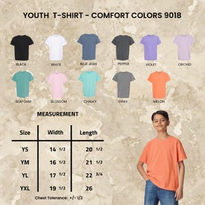May include: A youth t-shirt in melon color is modeled. The image displays a color chart of t-shirts in various colors, including black, white, blue jean, pepper, violet, orchid, seafoam, blossom, chalky, and gray. Measurement details are also provided.