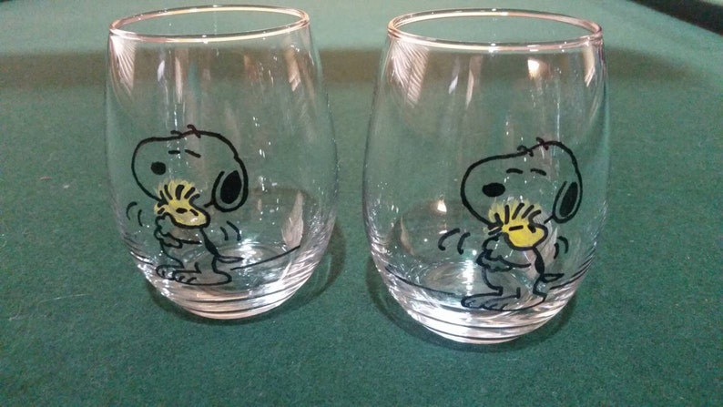 Hand etched and painted Snoopy & Woodstock stemless glass set image 7