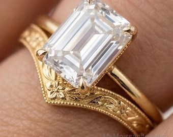 2.5 CT Emerald Cut Moissanite Engagement Ring Set,Vintage Inspired Bridal Ring Set in 14K Yellow God,Hand Engraved Wedding Band Ring For Her