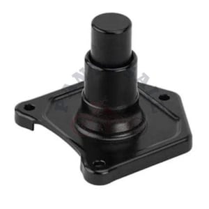 Op de afbeelding: Een witte keramische mok met een zwarte handgreep en de tekst "But First, Coffee" in een vetgedrukte, zwarte letter. De mok staat tegen een vage achtergrond, wat een gezellige setting suggereert.