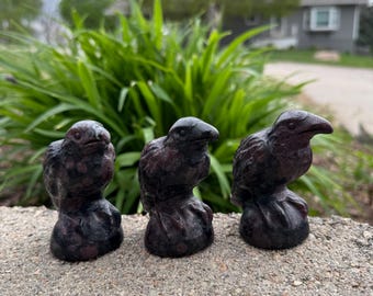 Granaatkristal raaf vogelbeeldje snijwerk decoratie
