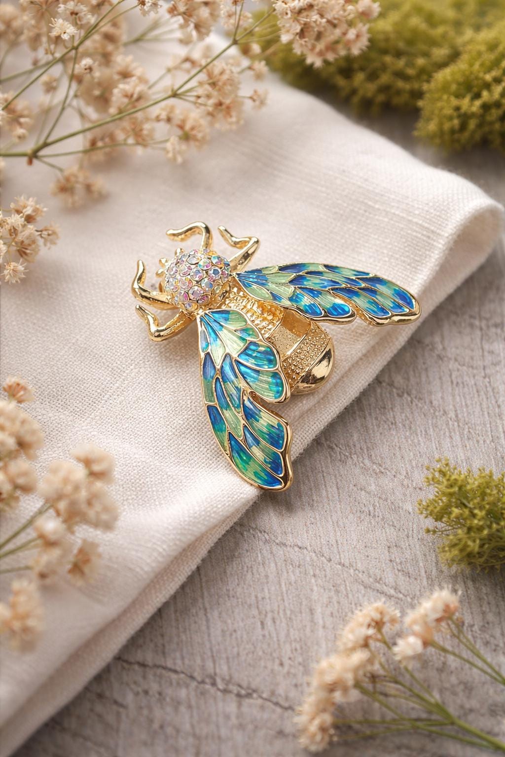 Vintage Bee Brooch - Etsy